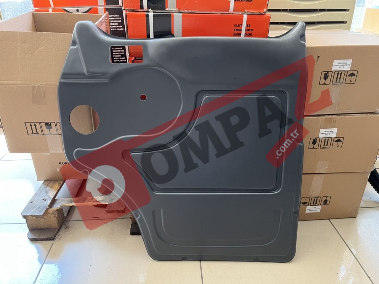 BMC Levend 100 İç Kapı Döşemesi Plastik Sağ