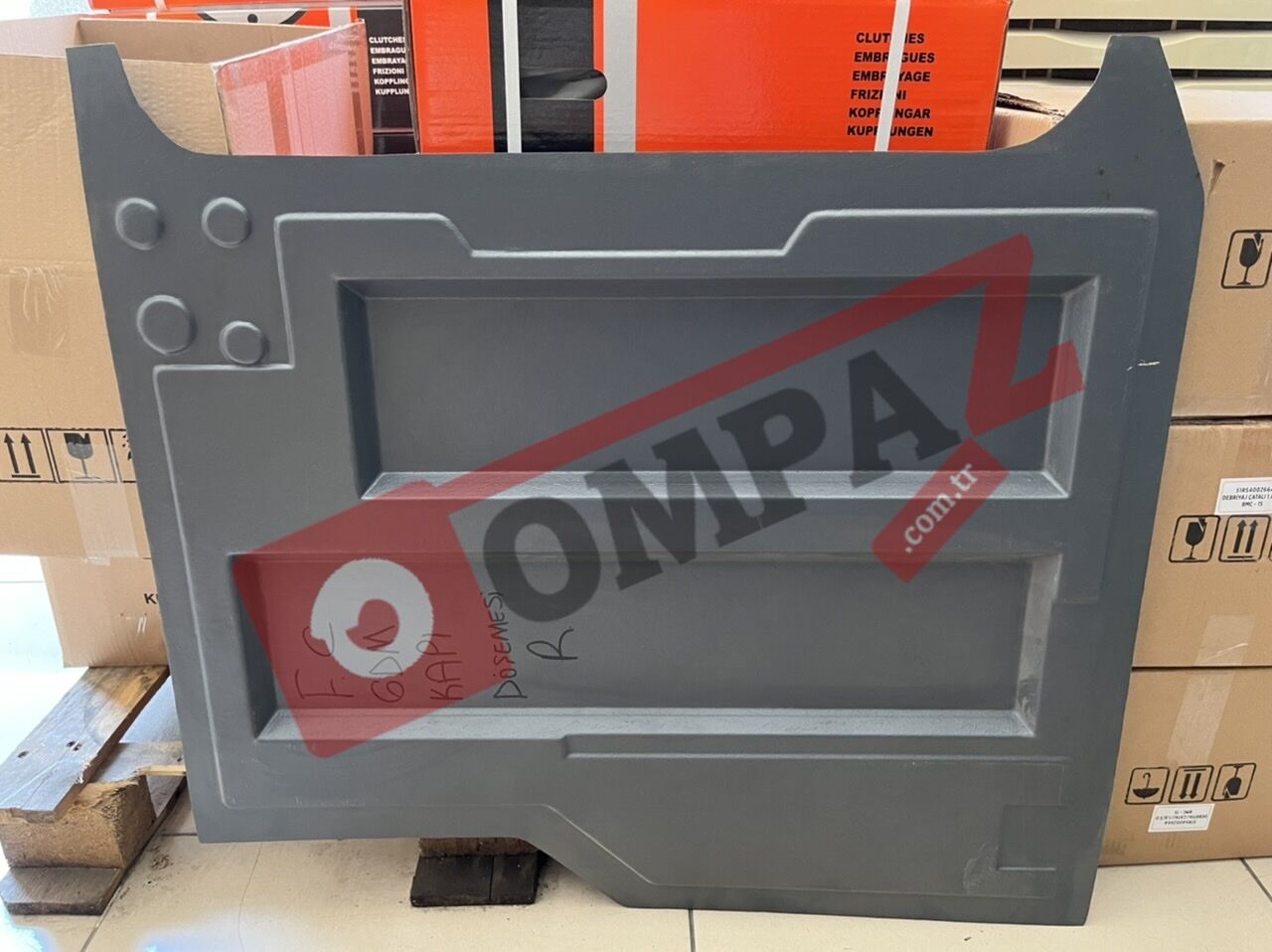 BMC Levend 3000 İç Kapı Döşeme Sağ Fc Minibüs